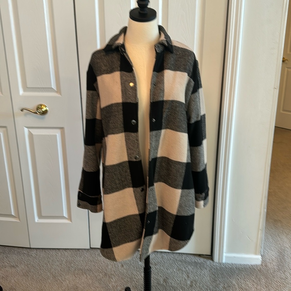 BB Dakota coatigan medium